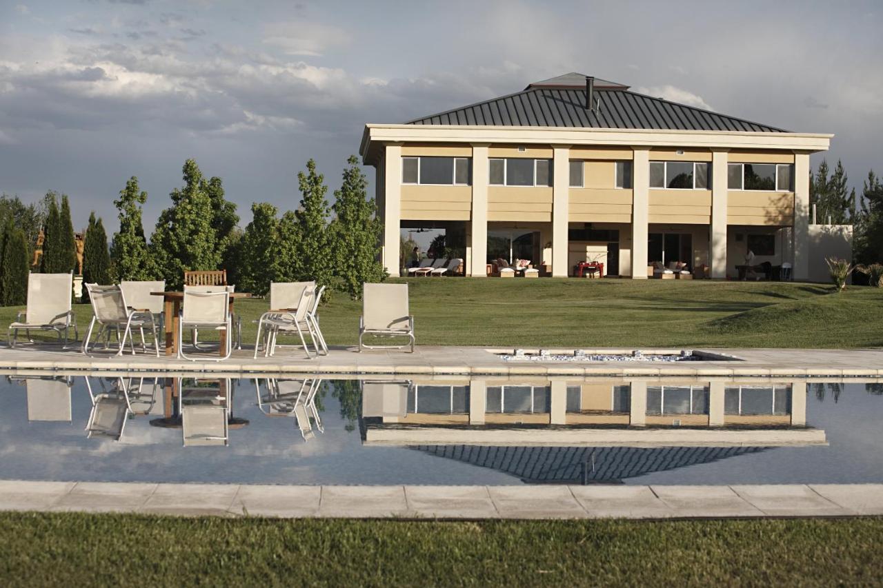 Estancia Mendoza Wine Hotel Tunuyan Exterior photo